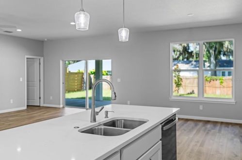 2122 Kumquat Dr, Edgewater FL  32141-5714 exterior