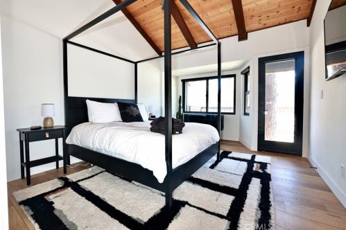 1125 Big Bear Blvd, Big Bear City CA  92314-9277 exterior