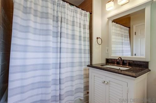 662 Michael St, Oceanside CA  92057-3504 exterior