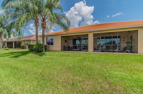 16143 Amethyst Key Dr, Wimauma FL  33598-4027 exterior