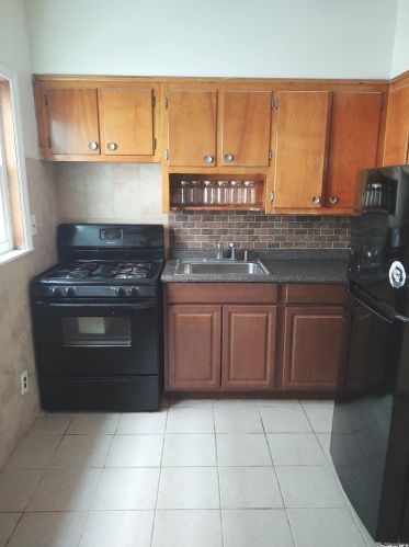 104-40 114th St, Jamaica, NY 11419-1343