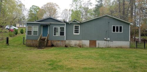 2403 Shelia Dr, Greensboro, NC 27406-9546