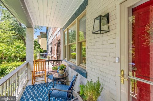414 Kentucky Ave, Washington, DC 20003-3009