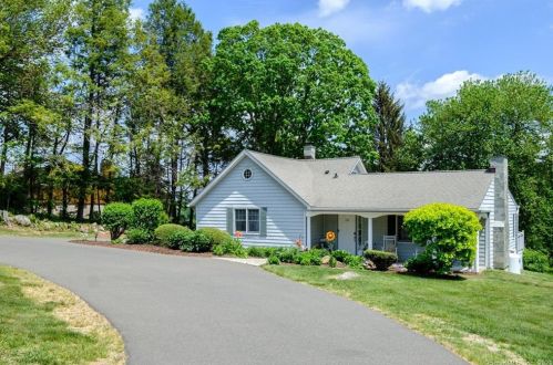 119 Farview Ave, Waterbury, CT 06716-3213
