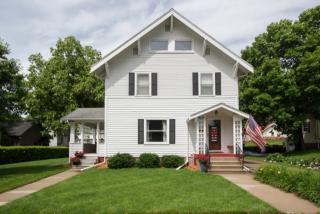 903 Howard St, Indianola, IA 50125-1339