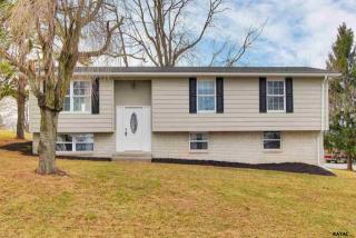 705 Franlyn Dr, Yoe, PA 17313-9574
