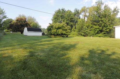 8032 Martinsburg Rd, Mount Vernon OH  43050-9075 exterior