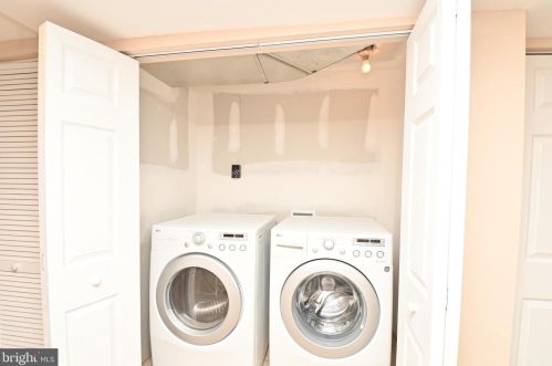 831 Yuma St, Washington DC 20032-3973 exterior