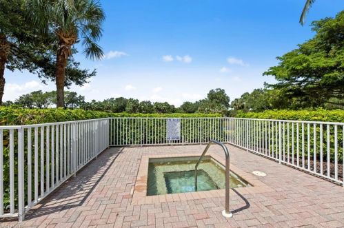 9231 Indigo Isle Ct, Bonita Springs FL 34135-8189 exterior