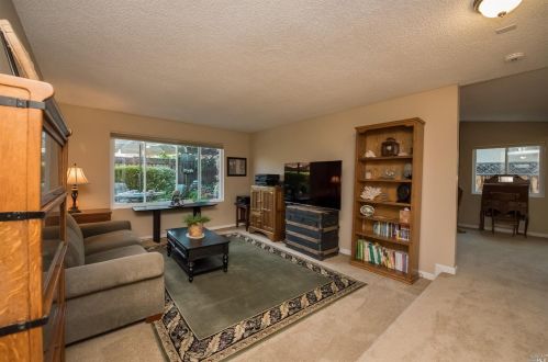 4220 Leafwood Cir, Santa Rosa, CA 95405-7806