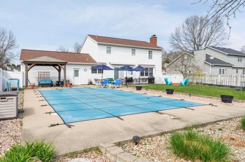 12380 Cavalry Ct, Granger IN  46530-7123 exterior