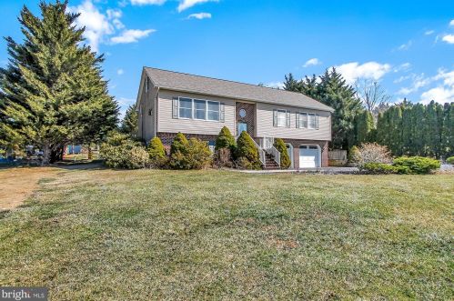 40 Kenlee Cir, Hanover, PA 17331-9577