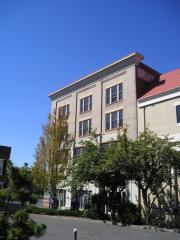 61 Court Sq, Harrisonburg VA  22801-3781 exterior