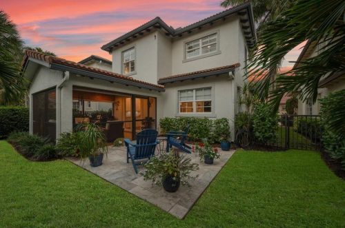 557 Tomahawk Ct, West Palm Beach, FL 33410-1549
