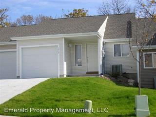 1212 Sundance Dr, Manhattan KS  66503-8613 exterior