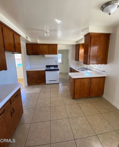 1321 Boyden Ave, Lancaster, CA 93534-1739