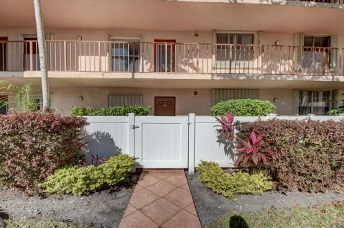 14623 Bonaire Blvd, Delray Beach, FL 33446-1784