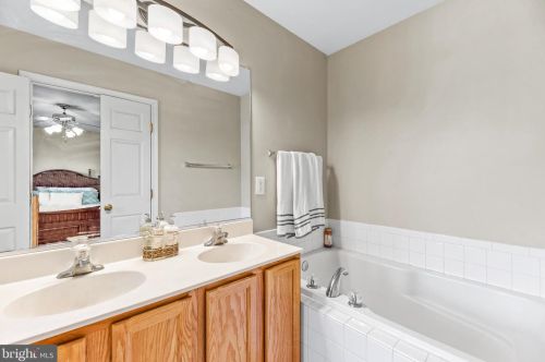 6098 Hobart Cir, Owens VA  22485-7169 exterior