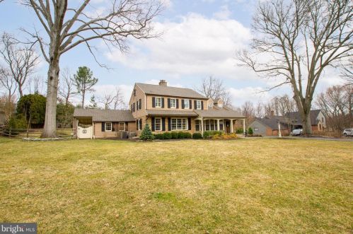 120 Brook Valley Rd, Wilmington, DE 19807-2004