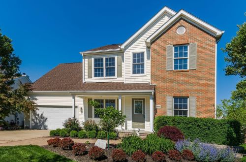 1851 Creekview Dr, Marysville, OH 43040-9555