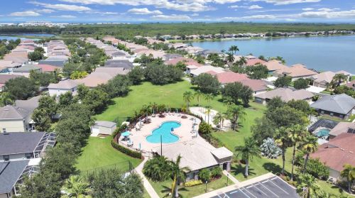 503 Stone Briar Dr, Ruskin, FL 33570-3222