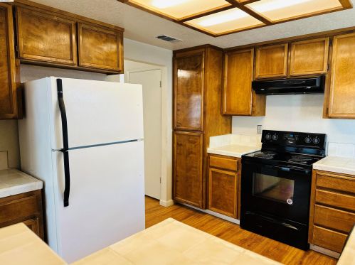 1794 Ponderosa Dr, Oakley, CA 94561-2245