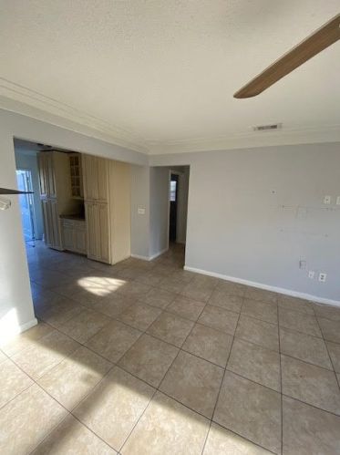 1386 Rainbow Ave, West Palm Beach, FL 33406-3901