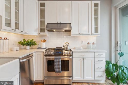 336 24th St, Philadelphia PA  19103-6431 exterior