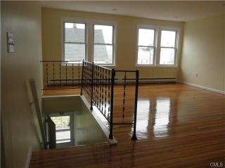 143 Jackson Ave, Bridgeport CT  06606-5585 exterior