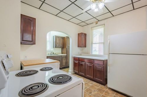 15 Race St, Manor PA 15665-1609 exterior