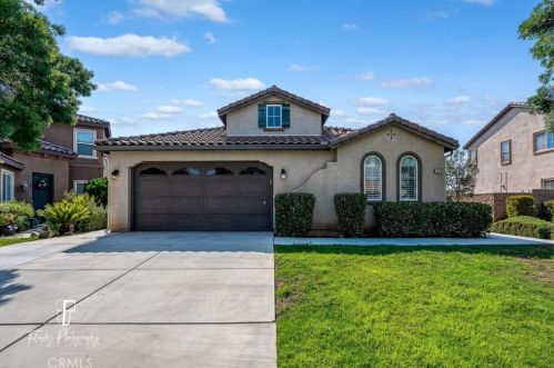 5310 Segovia Way, Bakersfield, CA 93306-7452