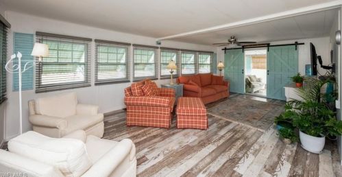 32 San Remo Cir, Naples, FL 34112-9116