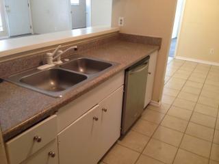 611 Royal Crest Dr, Richardson TX  75081-3541 exterior