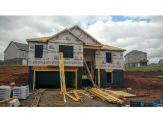 2102 Falling Leaf Dr, Kingsport, TN 37664-5303