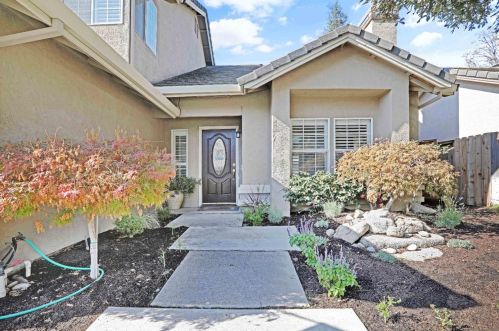 235 Meyenberg Ave, Ripon CA  95366-2921 exterior