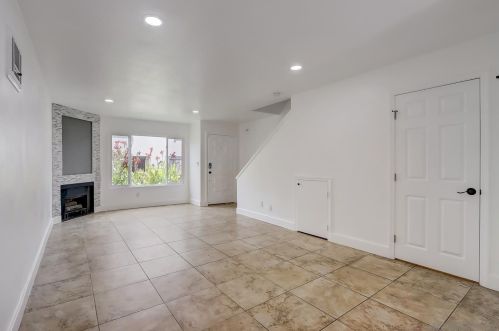 3443 Los Mochis Way, Oceanside CA  92056-4751 exterior