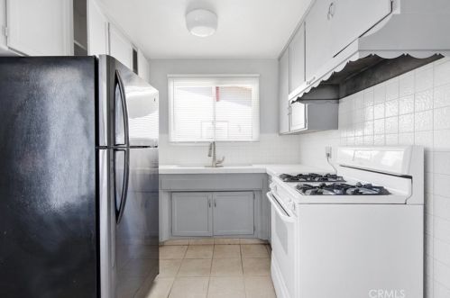 44035 Cedar Ave, Lancaster CA  93534-4422 exterior