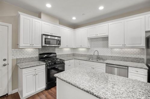 766 Olive St, Anaheim CA  92805-2733 exterior