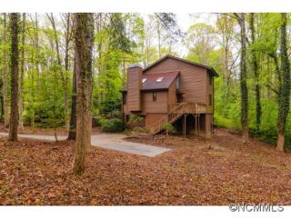 21 Turnberry Dr, Oak Park, NC 28704-2637