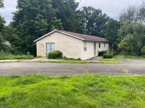 1218 Sussex Tpke, Dover NJ  07869-2938 exterior