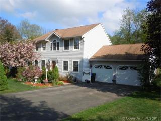 69 Smoke Rise Cir, Waterbury, CT 06712-1047