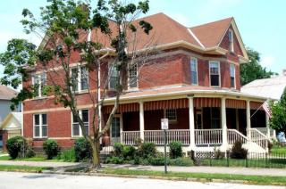 405 Broad St, Lancaster, OH 43130-3029