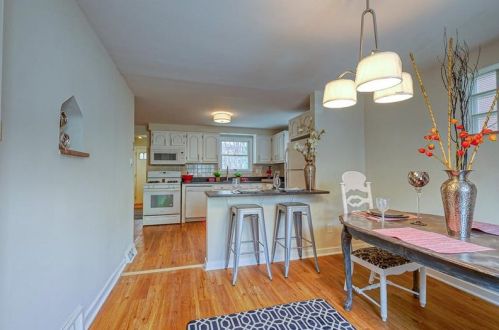 3820 Howley St, Pittsburgh PA 15224-1439 exterior