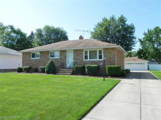 35560 Hobbie Dr, Willoughby, OH 44095-2305
