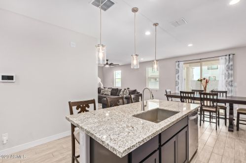 11020 Pierce St, Avondale AZ  85323-7915 exterior