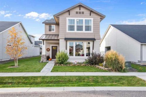 1071 Parkstone St, Meridian, ID 83646-6031