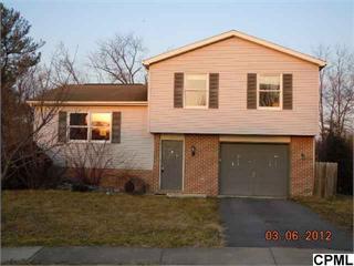 8898 Mckinley Ct, Hummelstown, PA 17036-9396