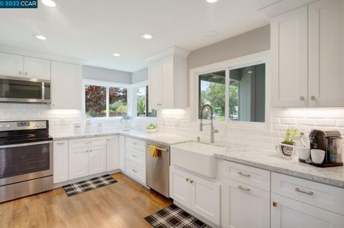2167 Alexander Way, Pleasanton CA  94588-8313 exterior