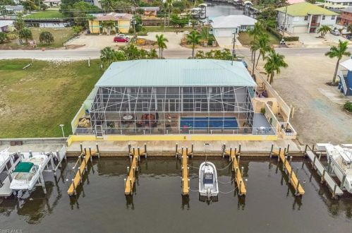3211 Stringfellow Rd, Saint James City, FL 33956-2375