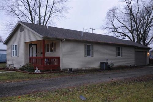1107 Center St, Inwood, IN 46563-1105